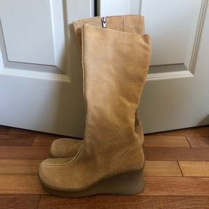 *SALE PENDING* AUTHENTIC VTG SQUARE TOE BOOT *BRATZ* (EU 39)